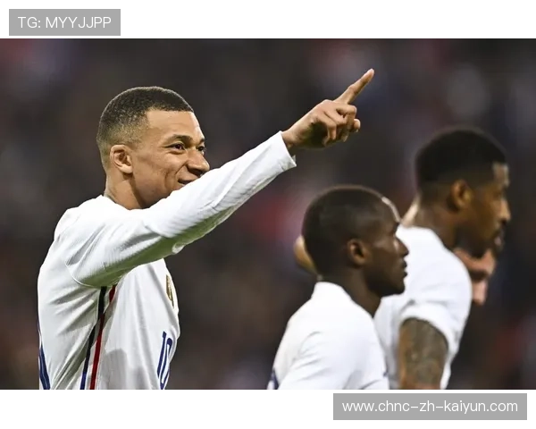 皇马挖角巴黎成功，姆巴佩联手维尼修斯？